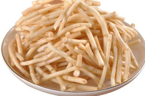 折耳根可以泡腳嗎？新鮮還是干的折耳根用量需適宜