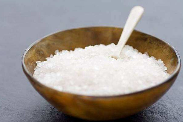 炒菜鹽放多了怎么辦？加這些食物可以避免菜過咸