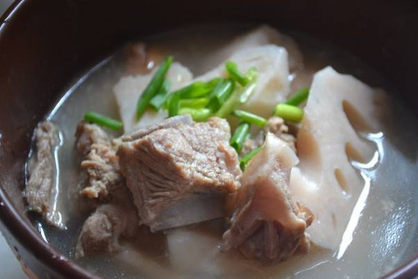 蓮藕怎么知道它粉不粉？別光看外表還得看孔數(shù)