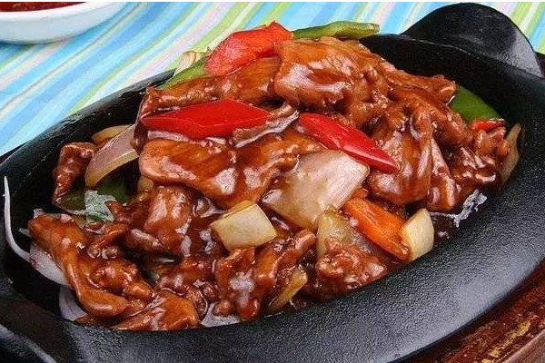 蠔油牛肉是哪個(gè)地方的菜？蠔油牛肉嫩是有竅門的