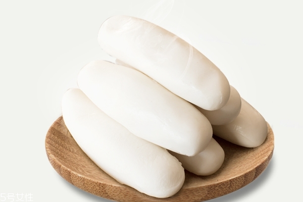 年糕為什么會變黑 因為保存不當(dāng)