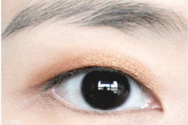單眼皮內(nèi)雙怎么畫眼妝 內(nèi)雙眼妝畫法步驟圖解 單眼皮內(nèi)雙怎么畫眼妝 內(nèi)雙眼妝畫法步驟圖解