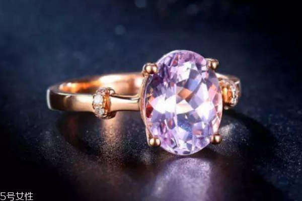 紫鋰輝的功效與作用 帶來正能量 紫鋰輝的功效與作用 帶來正能量