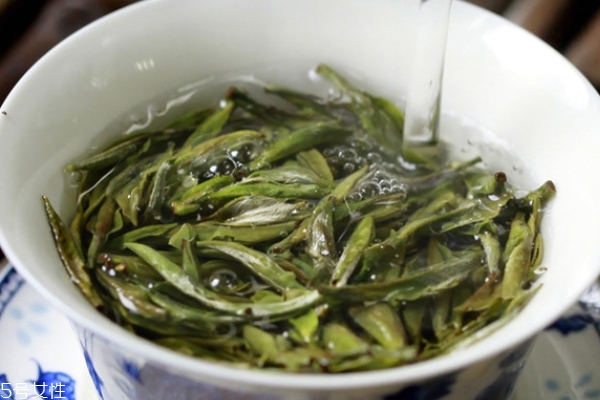 白茶沒(méi)開(kāi)封保質(zhì)期多長(zhǎng) 沒(méi)有保質(zhì)期