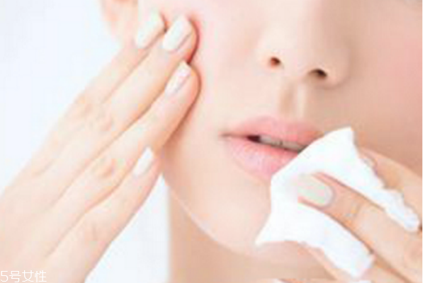 唇紋深是什么原因 教你輕松消除唇紋 唇紋深是什么原因 教你輕松消除唇紋