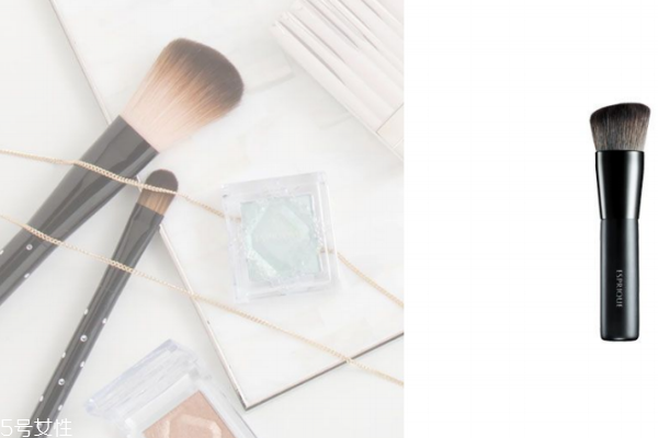 粉餅刷哪個(gè)牌子好 5款粉餅刷用過都說好 粉餅刷哪個(gè)牌子好 5款粉餅刷用過都說好