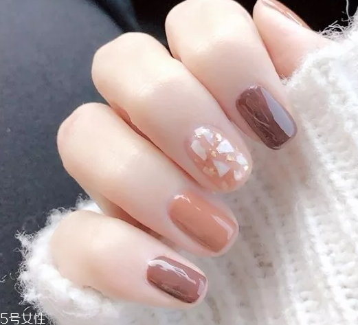 高級莫蘭迪色美甲圖片 這幾款盡顯低調(diào)淡雅氣質(zhì) 高級莫蘭迪色美甲圖片 這幾款盡顯低調(diào)淡雅氣質(zhì)