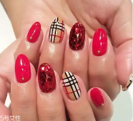 紅色純色美甲搭配圖片 這幾款氣質爆棚韻味無窮