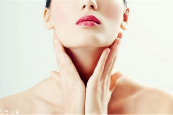 皮膚松弛，你應(yīng)該為肌膚補(bǔ)充營(yíng)養(yǎng)