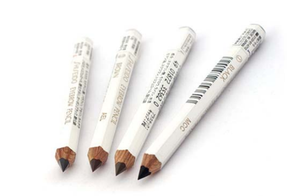 新手用什么眉筆比較好 畫眉是用眉粉好還是眉筆好 新手用什么眉筆比較好 畫眉是用眉粉好還是眉筆好