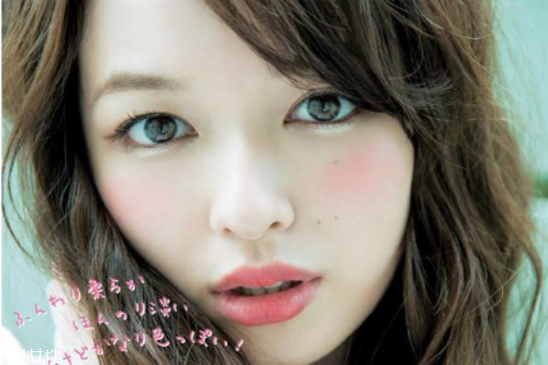 日系甜美約會(huì)妝容畫法 仙女必學(xué)秋冬眼妝 日系甜美約會(huì)妝容畫法 仙女必學(xué)秋冬眼妝