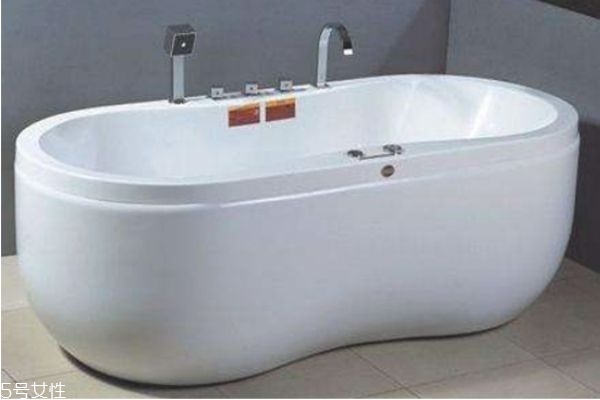 浴缸尺寸一般多大合適 浴缸的分類及特點 浴缸尺寸一般多大合適 浴缸的分類及特點