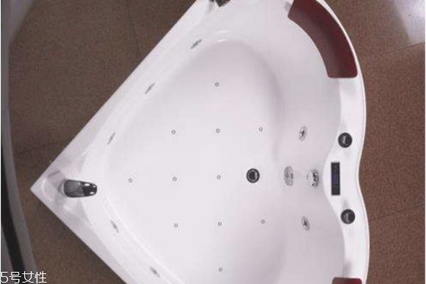 浴缸尺寸一般多大合適 浴缸的分類及特點 浴缸尺寸一般多大合適 浴缸的分類及特點