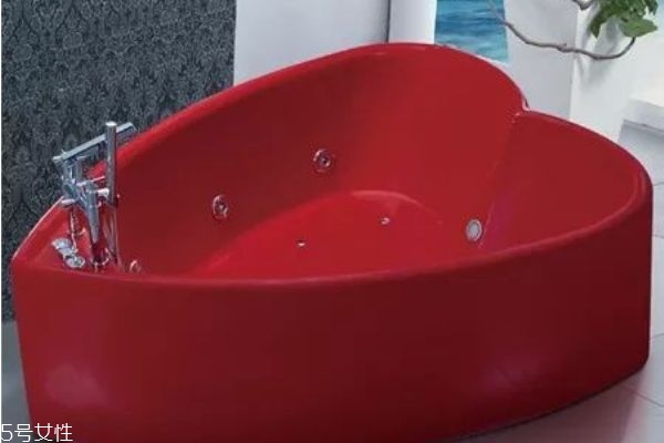 浴缸尺寸一般多大合適 浴缸的分類及特點 浴缸尺寸一般多大合適 浴缸的分類及特點