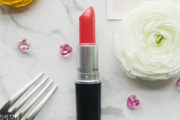 5款冷白皮深唇口紅推薦 冷白皮深唇適合的口紅 5款冷白皮深唇口紅推薦 冷白皮深唇適合的口紅