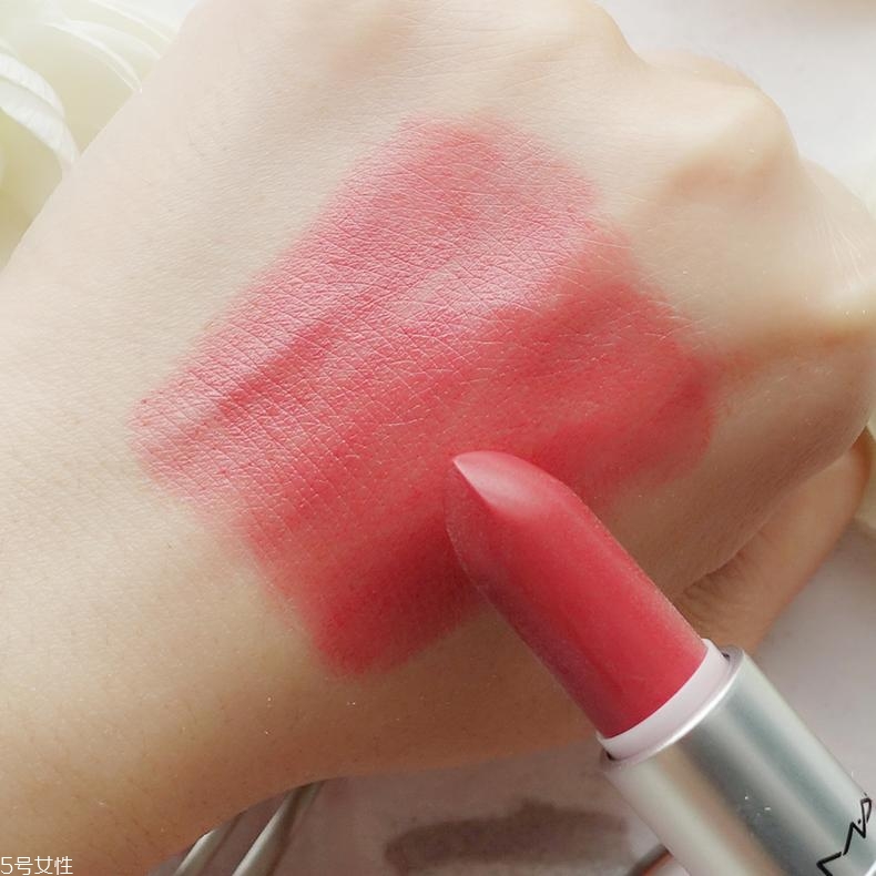 5款冷白皮深唇口紅推薦 冷白皮深唇適合的口紅 5款冷白皮深唇口紅推薦 冷白皮深唇適合的口紅