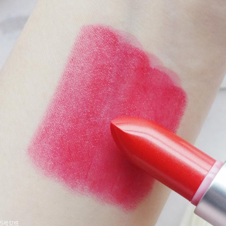 5款冷白皮深唇口紅推薦 冷白皮深唇適合的口紅 5款冷白皮深唇口紅推薦 冷白皮深唇適合的口紅