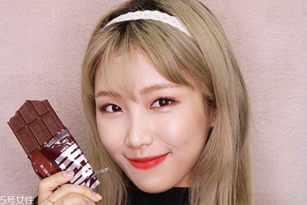 甜美少女妝容怎么畫 韓式清新少女妝畫法 甜美少女妝容怎么畫 韓式清新少女妝畫法