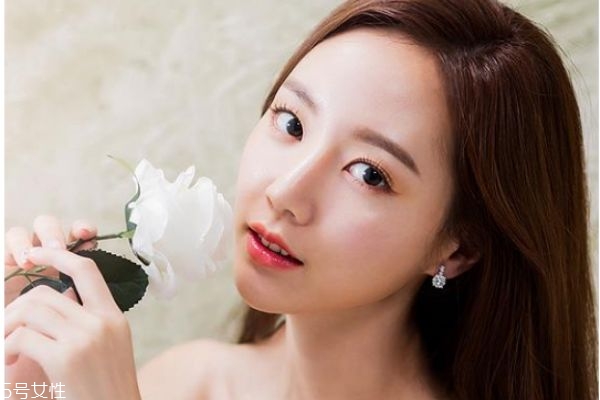 韓妝眼線怎么畫(huà)好看 韓妝眼線畫(huà)法