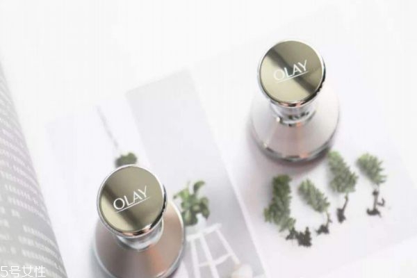 olay小啞鈴多少錢 olay小啞鈴金色和銀色有什么區(qū)別 olay小啞鈴多少錢 olay小啞鈴金色和銀色有什么區(qū)別