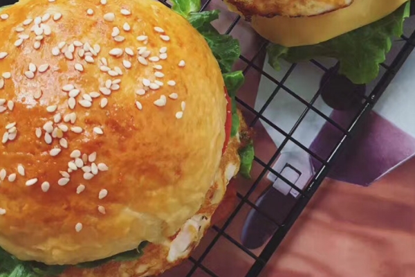 晚上吃漢堡會(huì)胖嗎 可能性很大