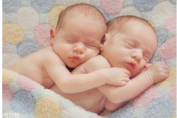 早產兒該怎樣護理注意什么 早產兒該怎樣護理注意什么