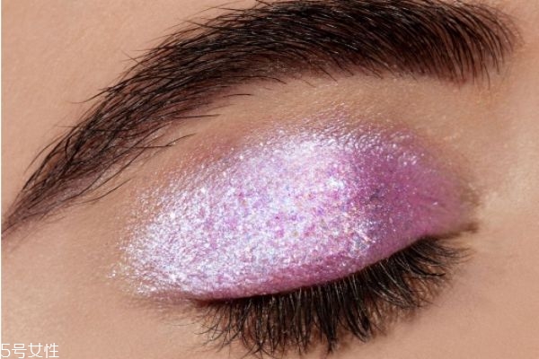 獨(dú)角獸液體眼影蜜怎么樣 lime crime獨(dú)角獸金屬液體眼影 獨(dú)角獸液體眼影蜜怎么樣 lime crime獨(dú)角獸金屬液體眼影