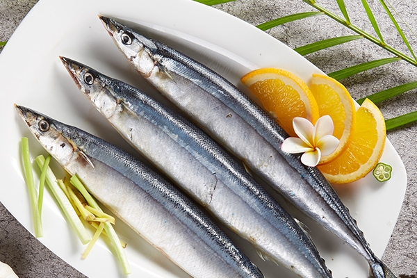 秋刀魚(yú)可以清蒸嗎 方法超簡(jiǎn)單