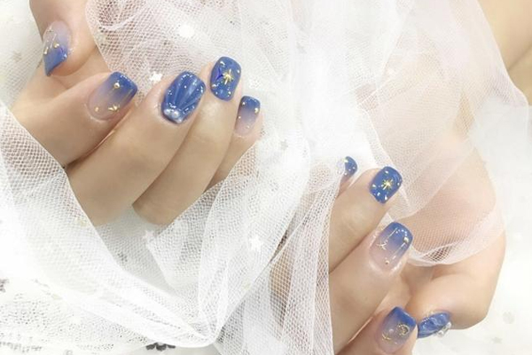 藍色系美甲圖片2019 仙氣滿滿藍色系美甲 藍色系美甲圖片2019 仙氣滿滿藍色系美甲