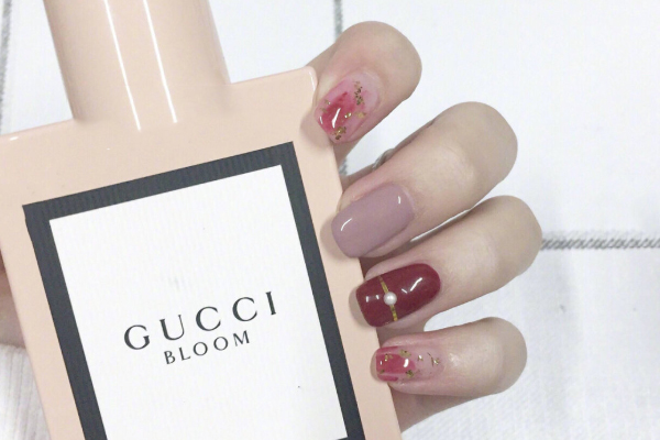 溫柔短指甲美甲圖片 好駕馭溫柔短指甲美甲 溫柔短指甲美甲圖片 好駕馭溫柔短指甲美甲