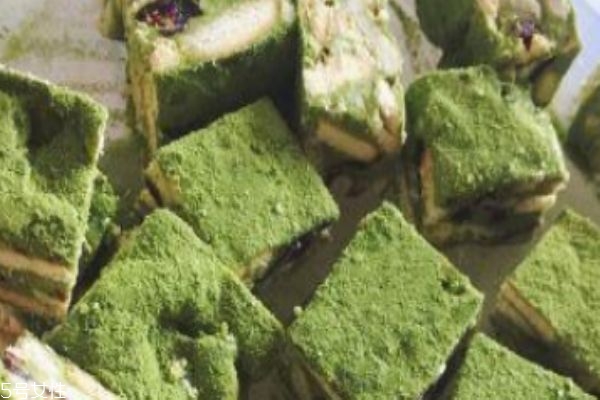 雪花酥和牛軋?zhí)堑膮^(qū)別 升級(jí)版牛軋?zhí)? alt=