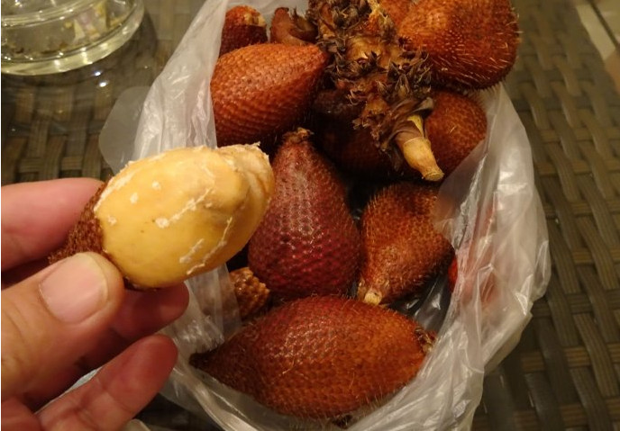 蛇皮果是什么季節(jié)成熟？蛇皮果是什么味道？