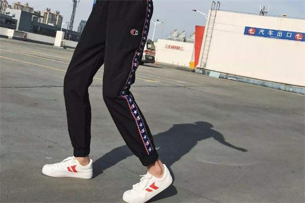 o型腿適合穿束腳褲嗎 會暴露缺陷 o型腿適合穿束腳褲嗎 會暴露缺陷