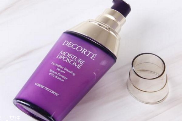 精華液第幾步用 精華液的使用步驟 精華液第幾步用 精華液的使用步驟