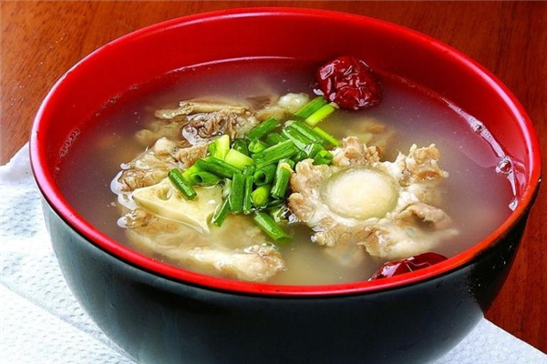 西式牛尾湯的做法 營(yíng)養(yǎng)豐富味道好 西式牛尾湯的做法 營(yíng)養(yǎng)豐富味道好