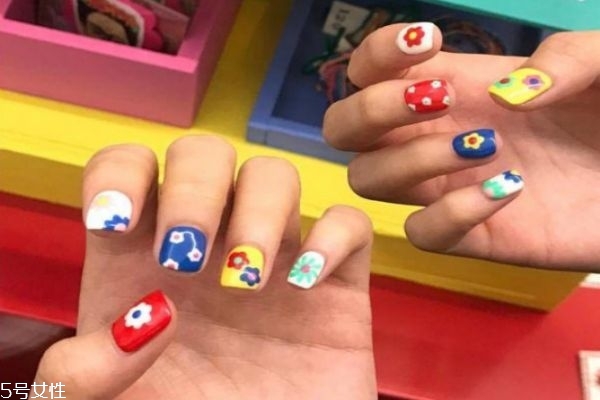 金泫雅同款美甲 泫雅美甲ins圖片 金泫雅同款美甲 泫雅美甲ins圖片