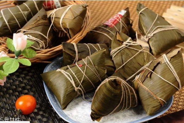 晚上吃粽子好嗎 吃粽子原來有這么多禁忌 晚上吃粽子好嗎 吃粽子原來有這么多禁忌