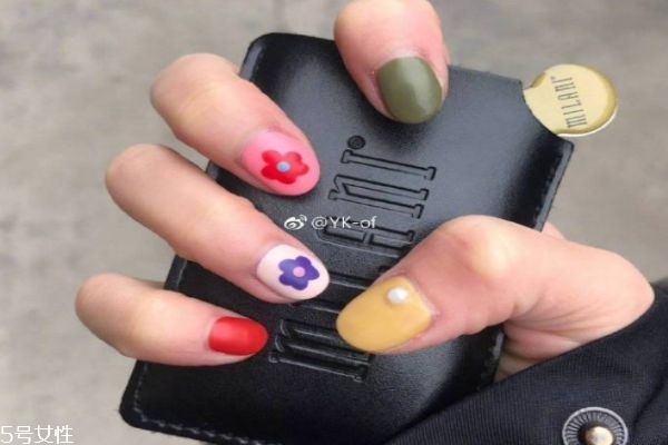 金泫雅同款美甲 泫雅美甲ins圖片 金泫雅同款美甲 泫雅美甲ins圖片
