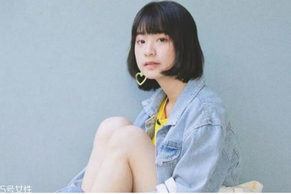 臉大適合直發(fā)嗎 臉大適合直發(fā)還是卷發(fā) 臉大適合直發(fā)嗎 臉大適合直發(fā)還是卷發(fā)