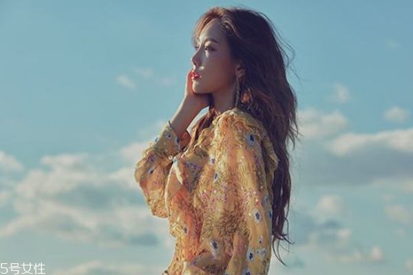 睡不醒發(fā)型配什么顏色 睡不醒頭染什么色好看 睡不醒發(fā)型配什么顏色 睡不醒頭染什么色好看