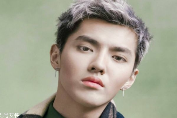 男生可以燙什么發(fā)型 男生流行燙發(fā) 男生可以燙什么發(fā)型 男生流行燙發(fā)