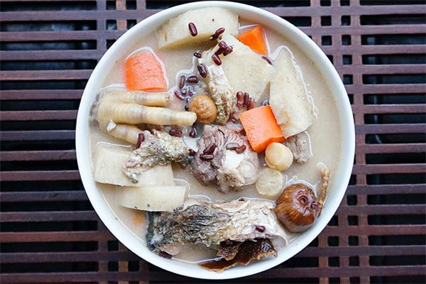 粉葛鯪魚湯的做法 粉葛鯪魚湯小竅門 粉葛鯪魚湯的做法 粉葛鯪魚湯小竅門