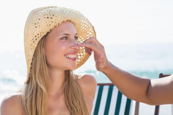 防曬霜開封一年了還能用嗎 防曬霜保質期多久 防曬霜開封一年了還能用嗎 防曬霜保質期多久