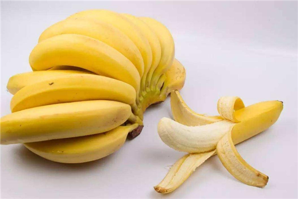 健身前為什么吃香蕉 有效保護(hù)肌肉 健身前為什么吃香蕉 有效保護(hù)肌肉
