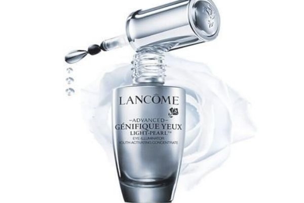 先抹乳液還是先抹精華 先眼霜還是先精華 先抹乳液還是先抹精華 先眼霜還是先精華