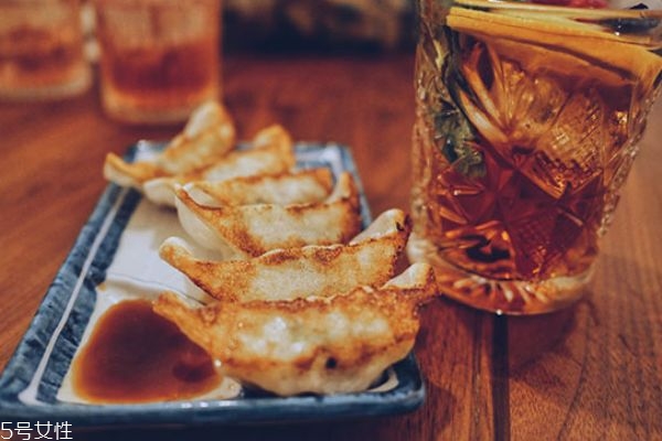 怎樣調餃子餡好吃 餃子餡的做法大全
