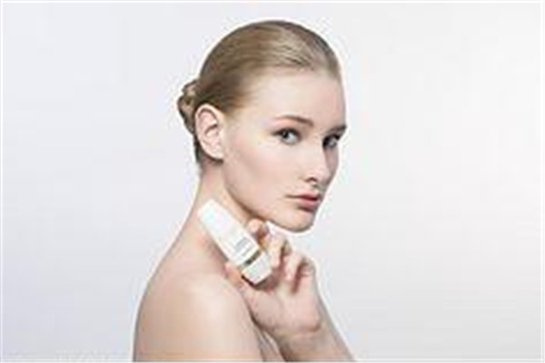 熬夜會(huì)引起肥胖嗎 熬夜會(huì)不會(huì)導(dǎo)致肥胖呢 熬夜會(huì)引起肥胖嗎 熬夜會(huì)不會(huì)導(dǎo)致肥胖呢