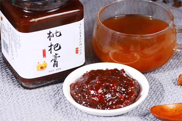 枇杷膏可以和牛奶一起吃嗎 當(dāng)心腸胃不適 枇杷膏可以和牛奶一起吃嗎 當(dāng)心腸胃不適