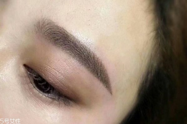氧氣眉剛做出來(lái)的圖片 無(wú)痂輕氧眉一個(gè)星期圖