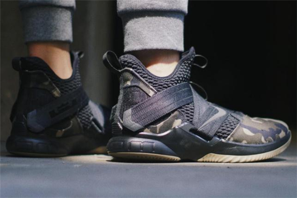 耐克士兵12實(shí)戰(zhàn)測(cè)評(píng) 士兵12打球怎么樣 耐克士兵12實(shí)戰(zhàn)測(cè)評(píng) 士兵12打球怎么樣